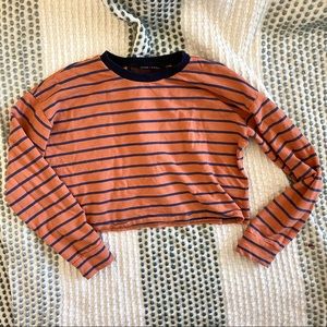 Long sleeve striped cropped tee
